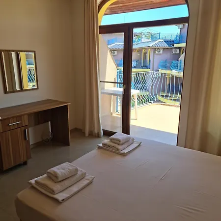 за гости гардън бийч Apartamento *