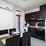 за гости гардън бийч * צ'רנומורץ
