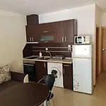 דירה за гости гардън бийч *
