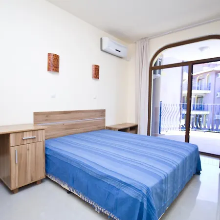 за гости гардън бийч Apartamento Chernomorets