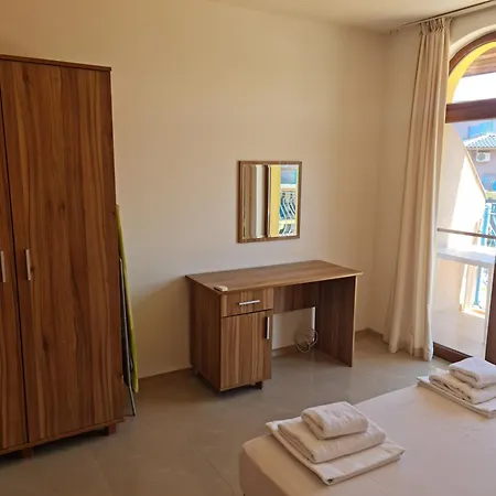 за гости гардън бийч Apartamento