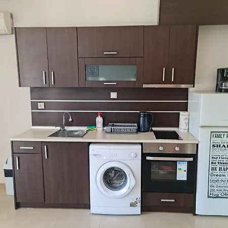 за гости гардън бийч Apartamento Chernomorets