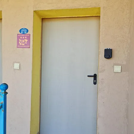 за гости гардън бийч Apartamento