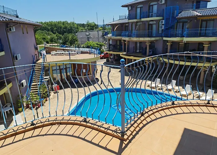 за гости гардън бийч Chernomorets